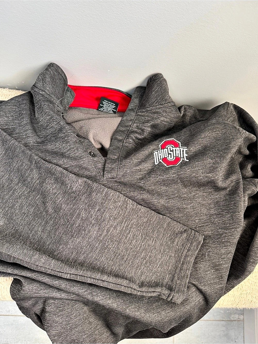 Colosseum Ohio State Buckeyes Heathered Charcoal Pullover